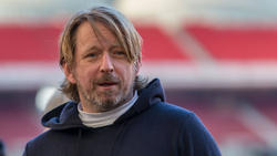 Stuttgarts Sportdirektor Sven Mislintat dementiert Gerüchte um einen Transfer von Nils Petersen