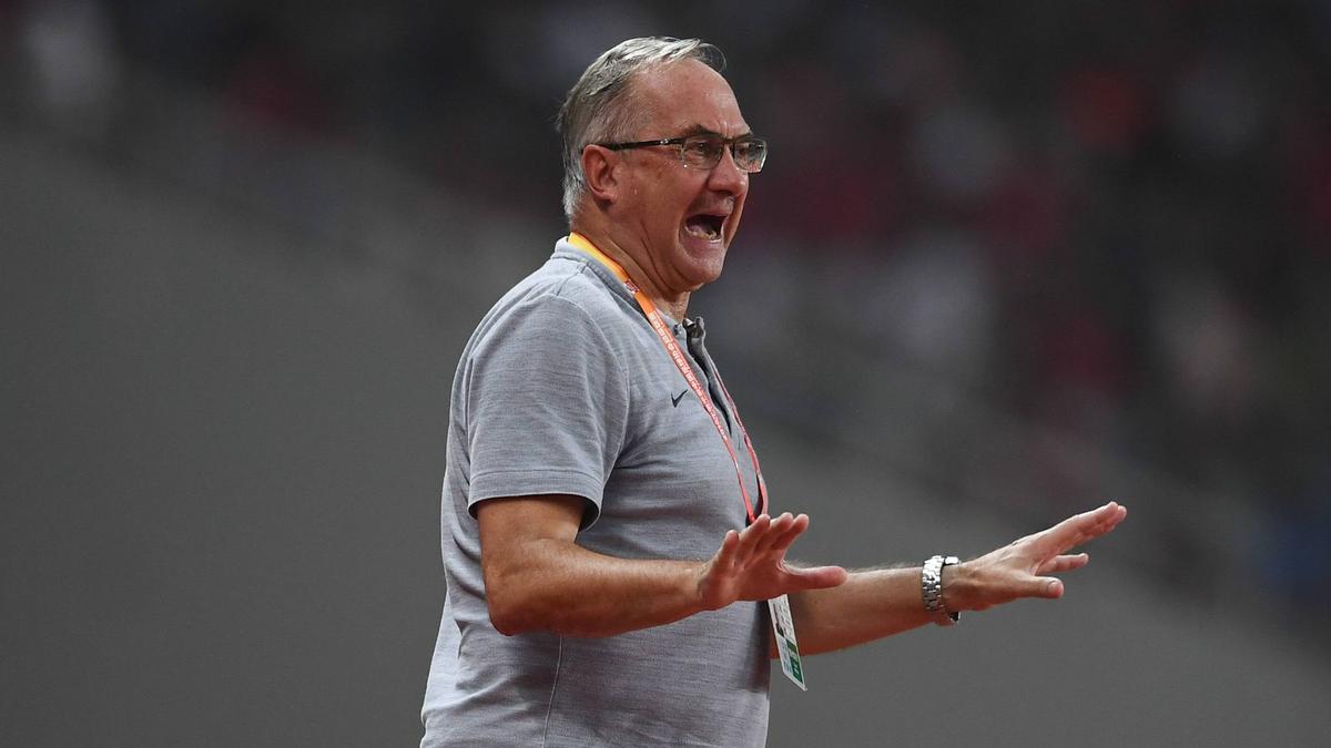 Nach dieser Saison ist Schluss: Uli Stielike beendet seine Trainerkarriere Nach dieser Saison ist Schluss: Uli Stielike beendet seine Trainerkarriere