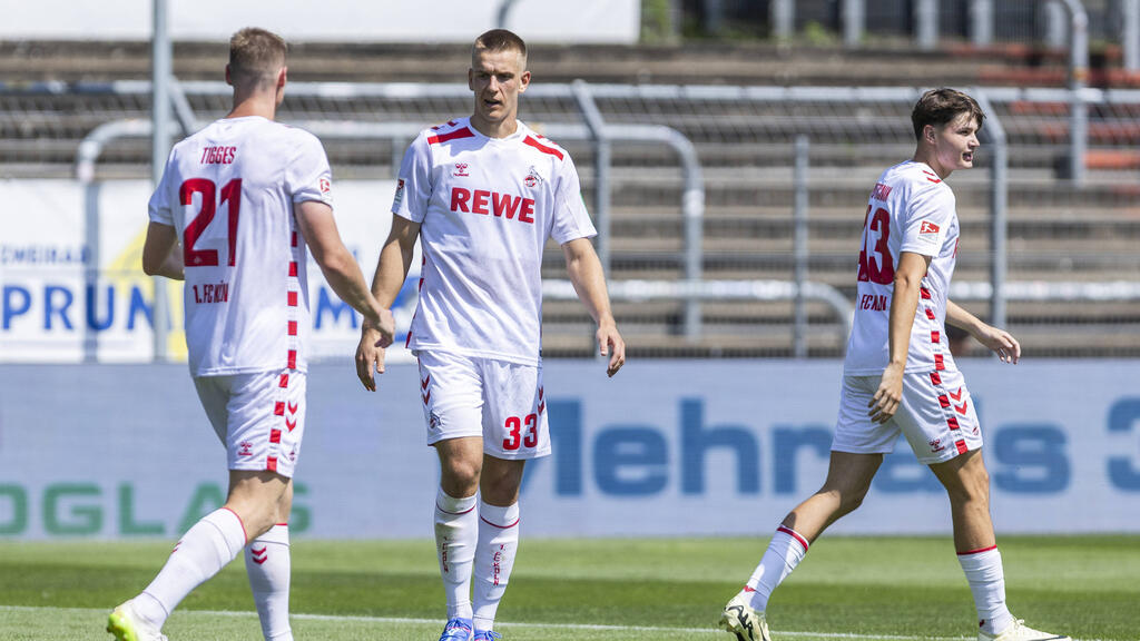 Florian Dietz (m.) wird den 1. FC Köln wohl verlassen Florian Dietz (m.) wird den 1. FC Köln wohl verlassen