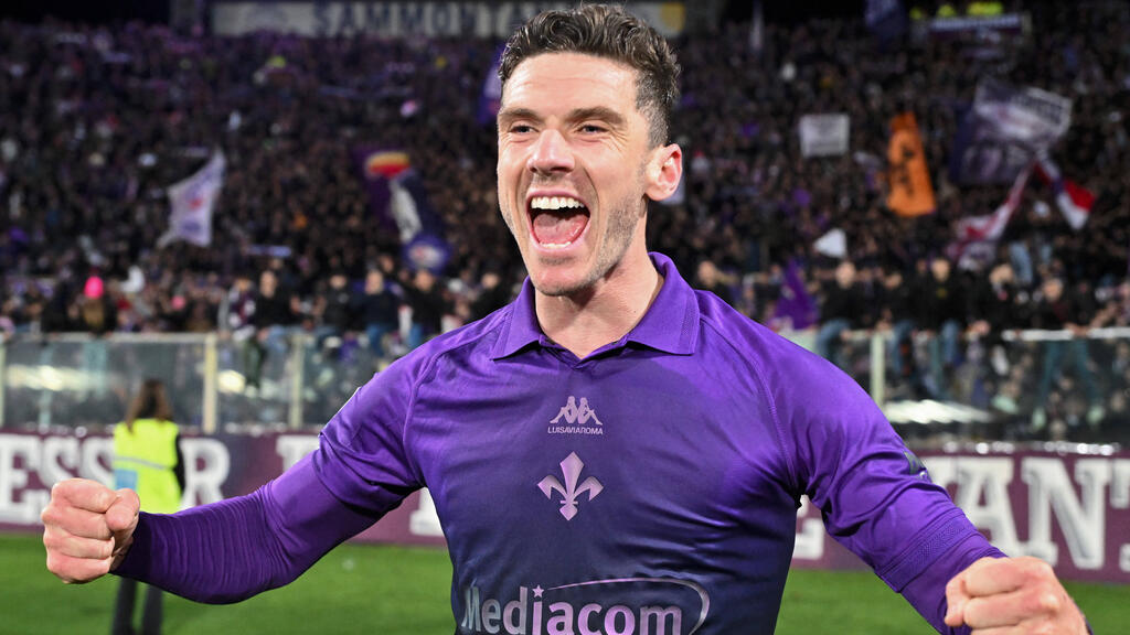 Robin Gosens spielt in dieser Saison auf Leihbasis für die AC Florenz Robin Gosens spielt in dieser Saison auf Leihbasis für die AC Florenz