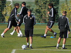 Juande Ramos dirige un entrenamiento del Real Madrid en febrero de 2009. (Foto: Getty)