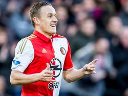 Jens Toornstra heeft een brede glimlach op het gezicht, nadat hij Feyenoord op een 1-0 voorsprong zet tegen SC Cambuur. (06-03-2016)