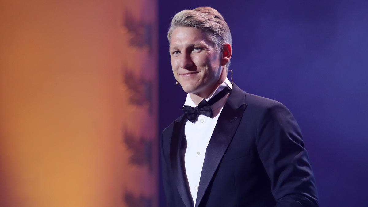 Bastian Schweinsteiger wird 2020 als TV-Experte zu sehen sein Bastian Schweinsteiger wird 2020 als TV-Experte zu sehen sein