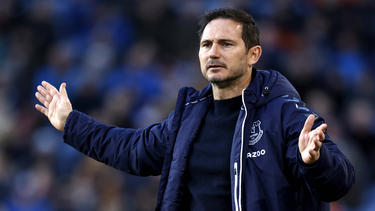 Everton manager Frank Lampard celebrates his side's Premier League win against Leicester