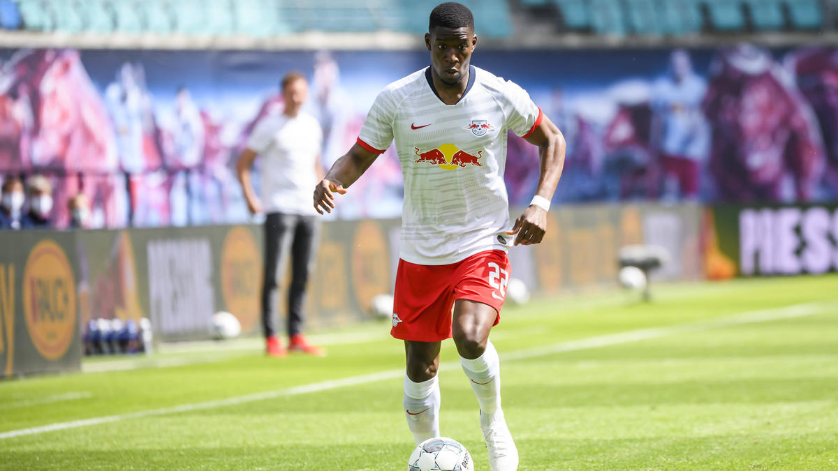 Nordi Mukiele soll beim FC Bayern auf dem Zettel stehen Nordi Mukiele soll beim FC Bayern auf dem Zettel stehen