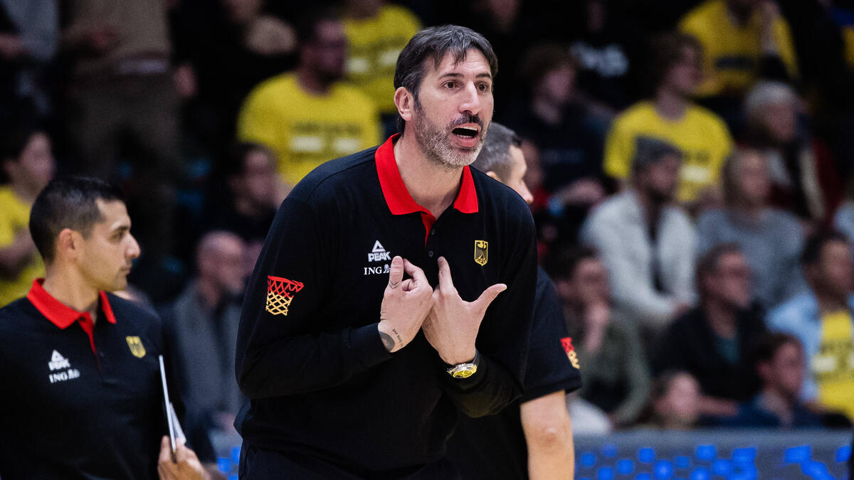 Alex Mumbru verlor sein Debüt als DBB-Coach gegen Schweden knapp