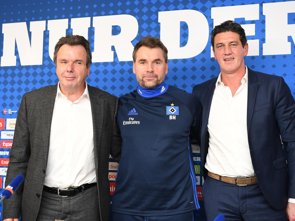 Heribert Bruchhagen (l.) ruft das nächste HSV-Endspiel aus Heribert Bruchhagen (l.) ruft das nächste HSV-Endspiel aus