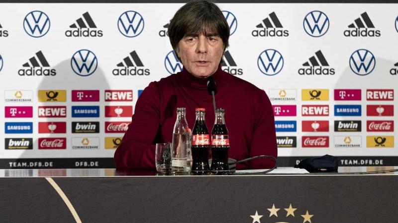 Bundestrainer Joachim Löw ist nicht mehr unumstritten Bundestrainer Joachim Löw ist nicht mehr unumstritten