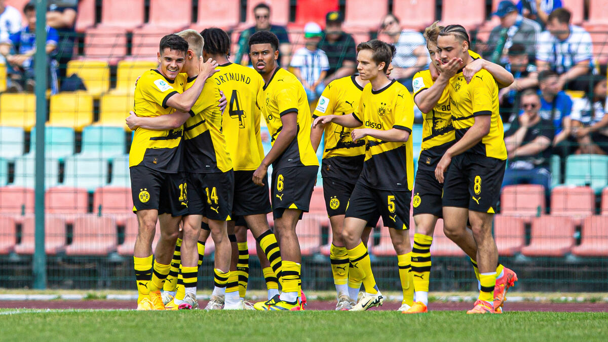 Đội trẻ A của Dortmund vào chung kết giải vô địch Đức