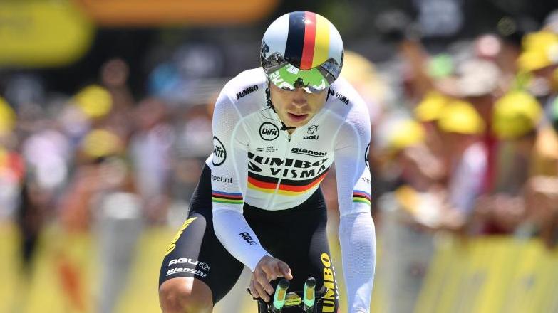 Tony Martin wollte seinen Akku wieder aufladen Tony Martin wollte seinen Akku wieder aufladen