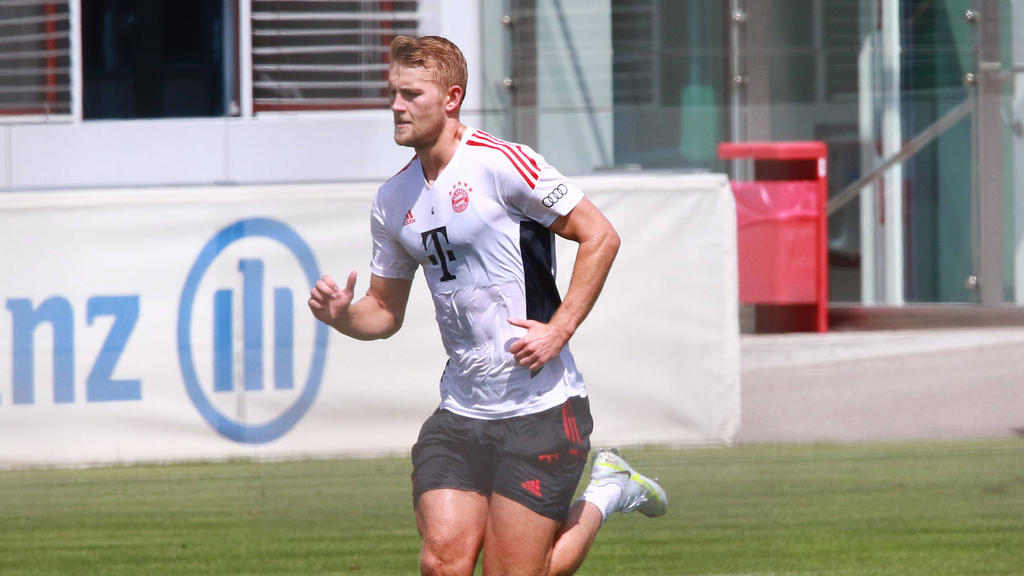 Matthijs de Ligt wechselte von Juventus zum FC Bayern München Matthijs de Ligt wechselte von Juventus zum FC Bayern München