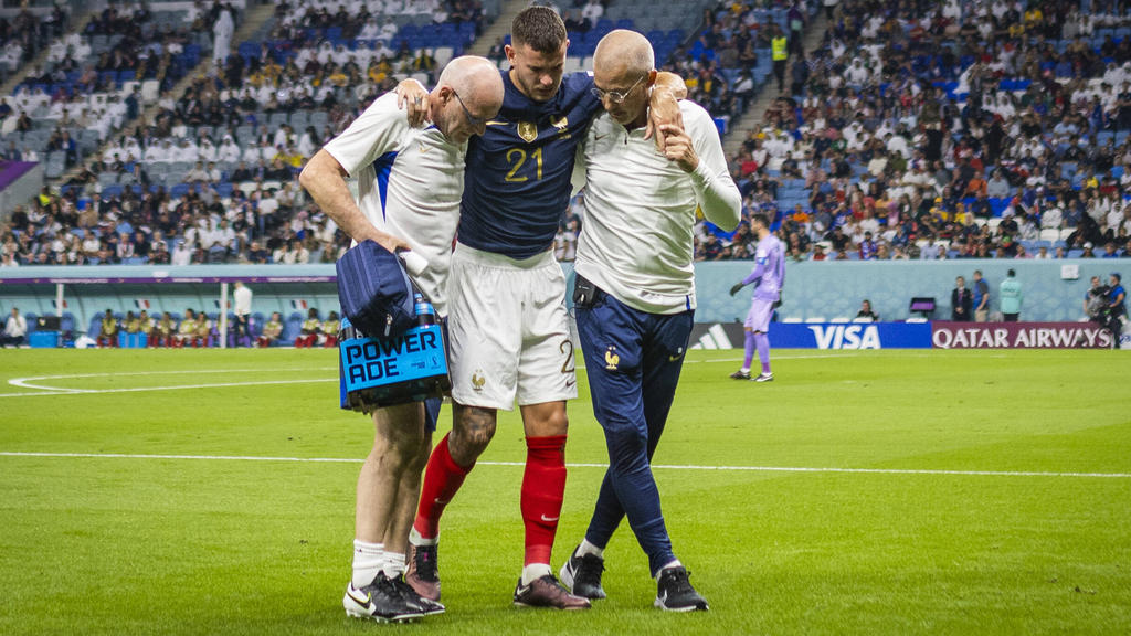 Lucas Hernández verletzte sich im ersten WM-Spiel am Knie