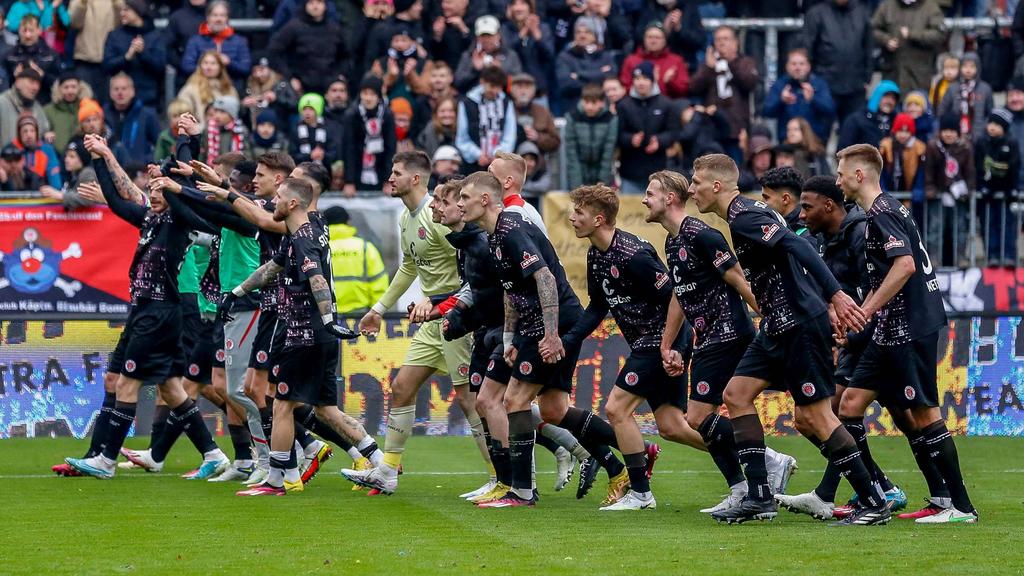 Fußball-Zweitligist FC St. Pauli träumt mittlerweile vom Bundesliga-Aufstieg