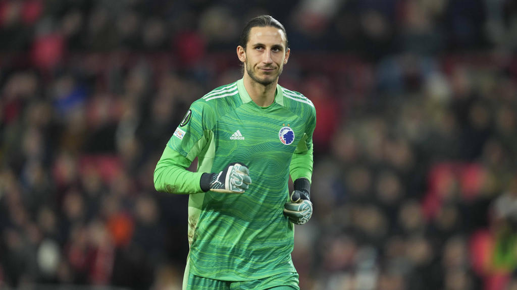 Kamil Grabara soll auch beim FC Bayern auf dem Zettel stehen Kamil Grabara soll auch beim FC Bayern auf dem Zettel stehen