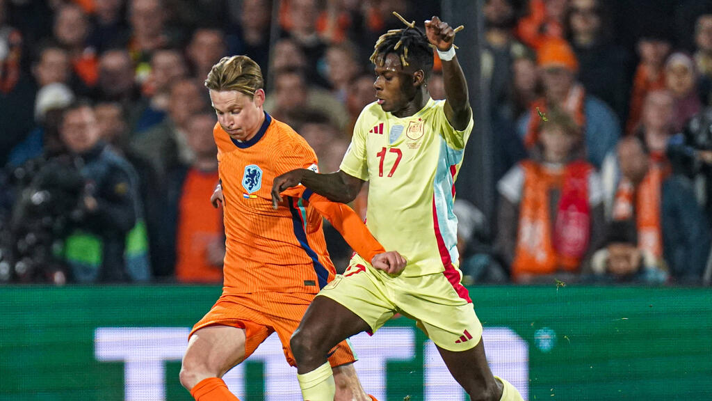 Nico Williams (r.) wird beim FC Bayern gehandelt Nico Williams (r.) wird beim FC Bayern gehandelt
