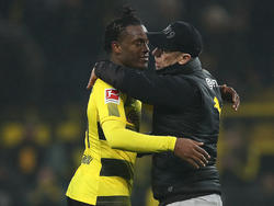 Peter Stöger ist sichtlich angetan von Michy Batshuayi