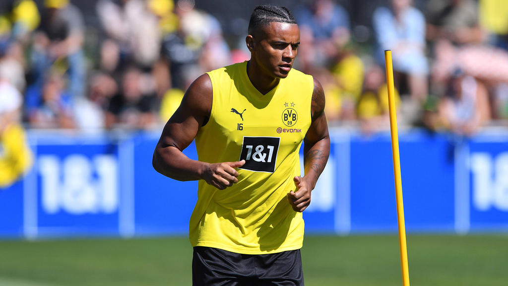Manuel Akanji soll den BVB noch in diesem Sommer verlassen Manuel Akanji soll den BVB noch in diesem Sommer verlassen