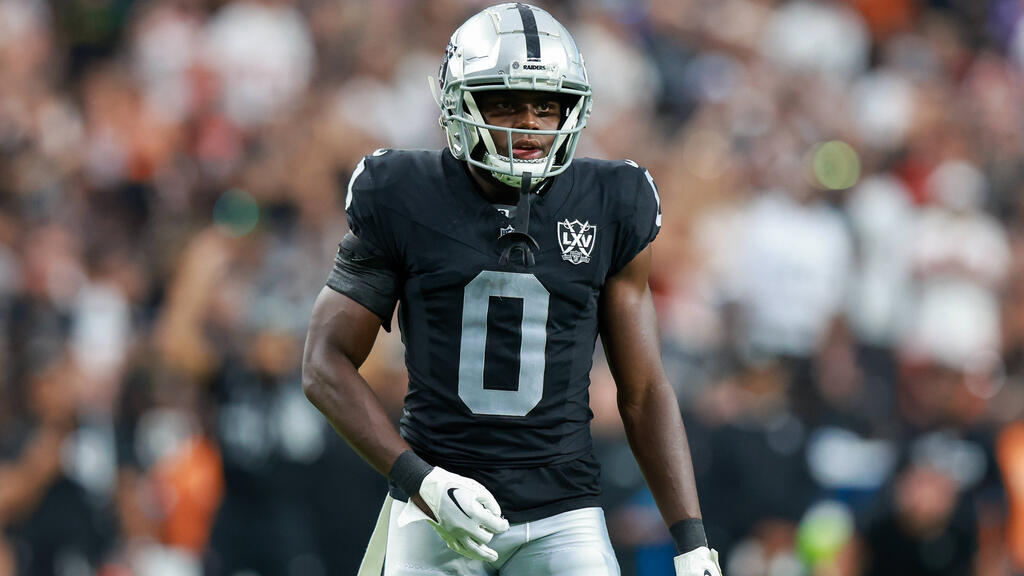 Eagles-und-Raiders-tauschen-Verteidiger