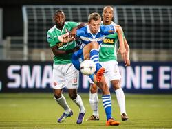 Tomáš Necid (m.) debuteerde tijdens FC Dordrecht - PEC Zwolle voor PEC. (16-8-2014)