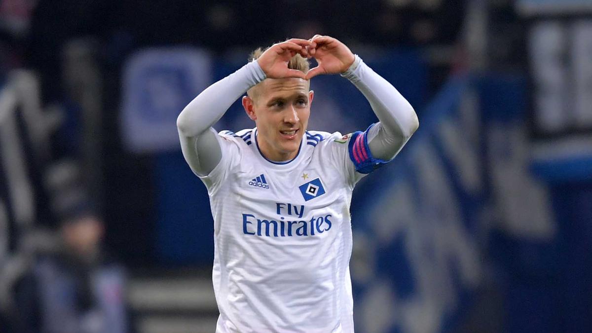 Mittelfeldspieler Lewis Holtby verlässt diesen Sommer nach fünf Jahren den HSV Mittelfeldspieler Lewis Holtby verlässt diesen Sommer nach fünf Jahren den HSV