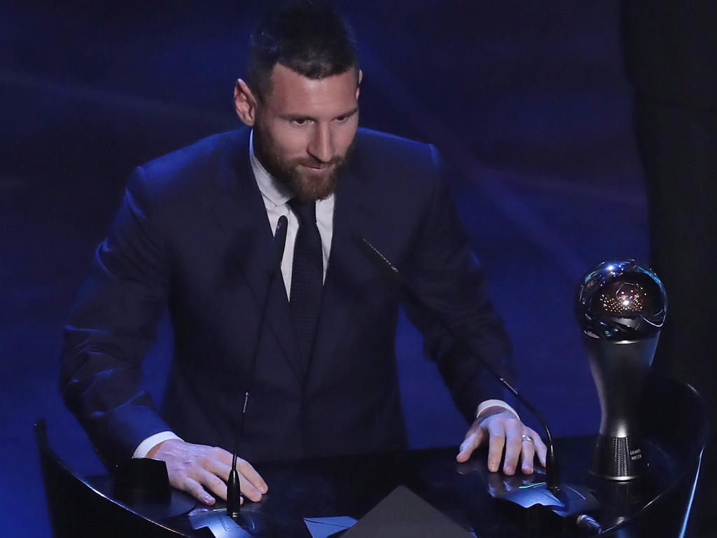 Messi tras recibir el premio The Best de la FIFA.