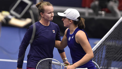 Krejcikova besiegte Swiatek im Finale von Ostrava