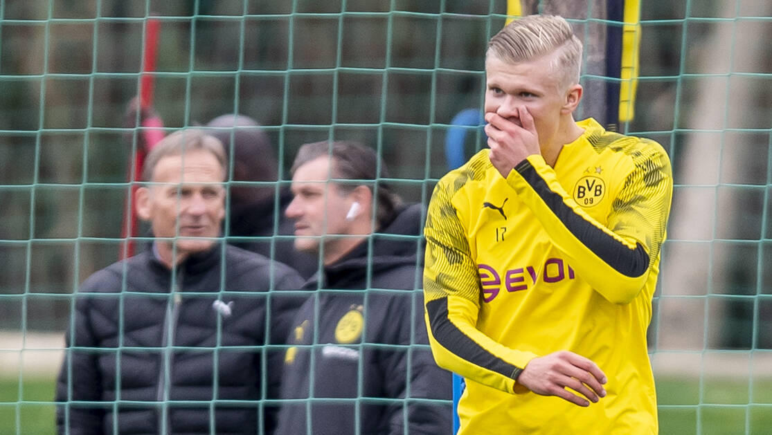 Erling Haaland bleibt wohl der einzige Neuner in Kader des BVB Erling Haaland bleibt wohl der einzige Neuner in Kader des BVB