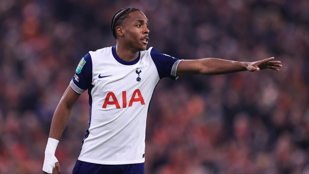 Mathys Tel ist vom FC Bayern an Tottenham verliehen Mathys Tel ist vom FC Bayern an Tottenham verliehen