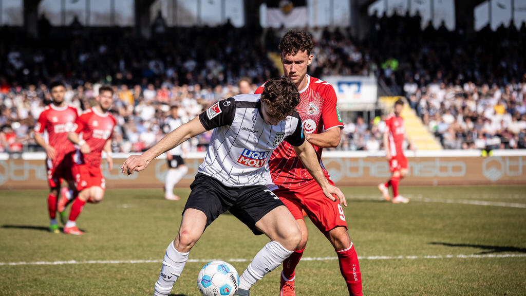 Der 1. FC Köln hat einen knappen Auswärtssieg gefeiert