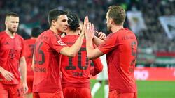 Zieht es Joao Palhinha (l.) vom FC Bayern in die Premier League?