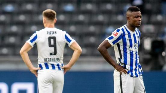 Enttäuscht: Herthas Profis kassierten die dritte Niederlage in Serie Enttäuscht: Herthas Profis kassierten die dritte Niederlage in Serie