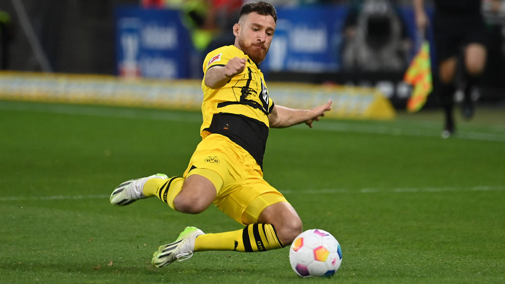 Salih Özcan räumt im BVB-Mittelfeld ab Salih Özcan räumt im BVB-Mittelfeld ab