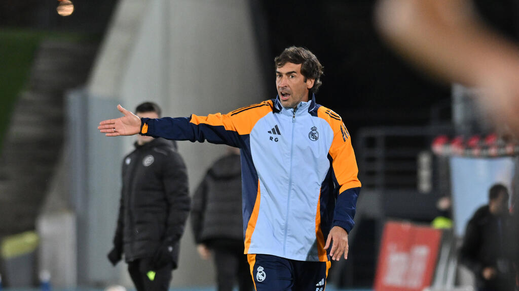 Raúl befindet sich weiterhin auf der Liste beim FC Schalke 04 Raúl befindet sich weiterhin auf der Liste beim FC Schalke 04