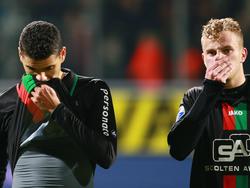Victor Palsson en Christoph Hemlein krijgen een nieuwe tik met de 2-1 nederlaag tegen Cambuur Leeuwarden (23-11-2013)