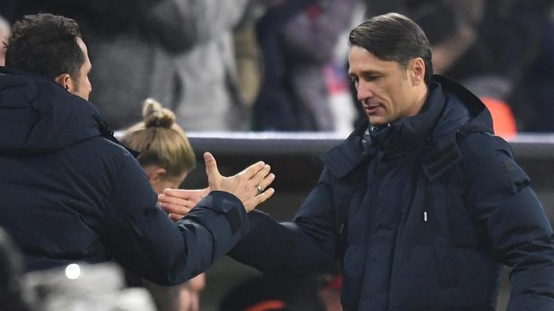 Erleichtert: Bayern-Coach Niko Kovac (r.) und Sportdirektor Hasan Salihamidzic