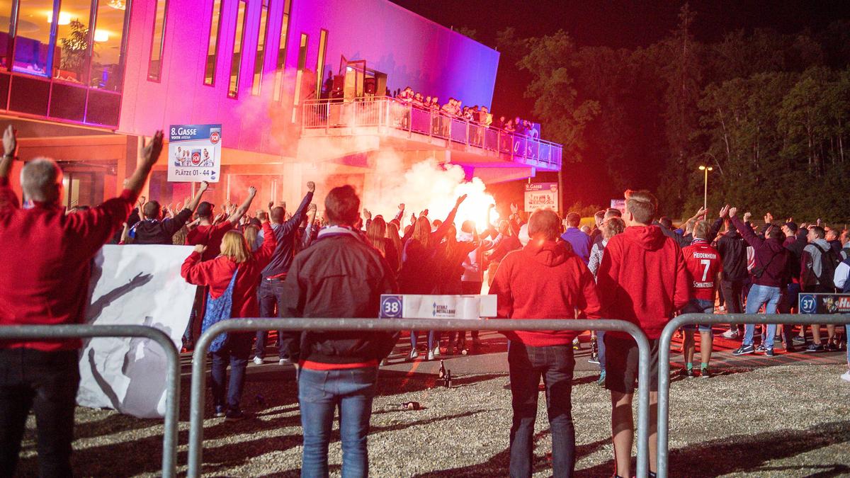 Heidenheimer Chaoten attackierten die Werder-Profis Heidenheimer Chaoten attackierten die Werder-Profis
