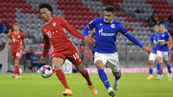 Ozan Kabak (r.) spielte am Freitag mit Schalke beim FC Bayern