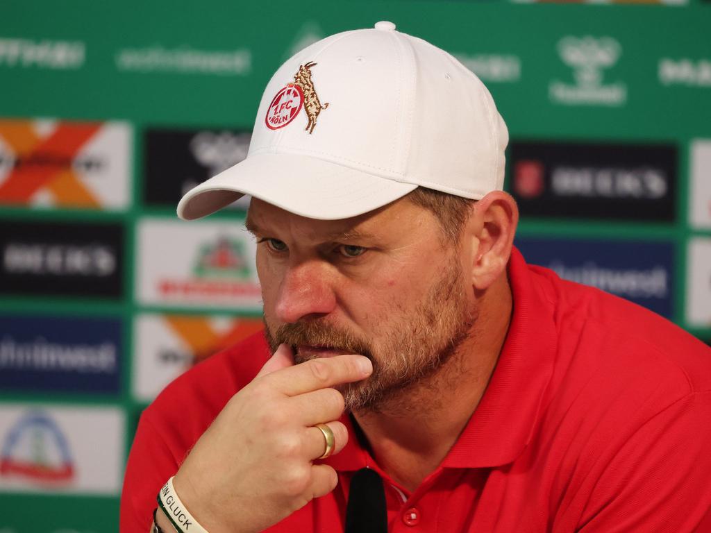 Kölns Trainer Steffen Baumgart musste mit seinem Team die vierte Niederlage im fünften Spiel hinnehmen Kölns Trainer Steffen Baumgart musste mit seinem Team die vierte Niederlage im fünften Spiel hinnehmen