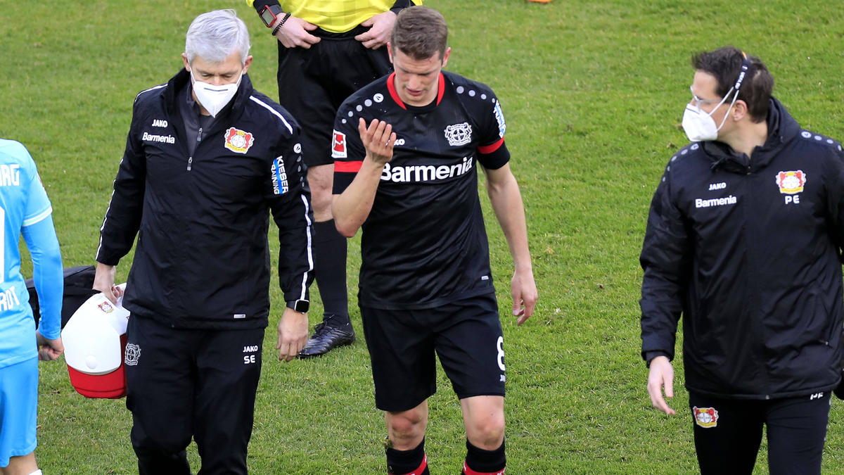 Lars Bender von Bayer Leverkusen wurde am Meniskus operiert Lars Bender von Bayer Leverkusen wurde am Meniskus operiert