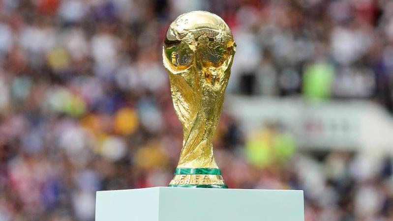 Südamerikas Fußballverband hat den FIFA-Plänen für eine WM alle zwei Jahre eine deutliche Absage erteilt