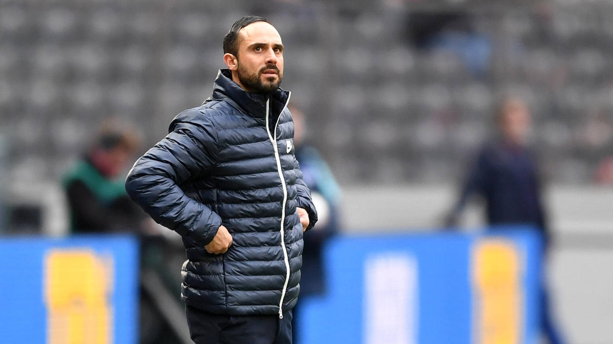 Alexander Nouri hat mit Hertha BSC einen Rückschlag erlitten Alexander Nouri hat mit Hertha BSC einen Rückschlag erlitten