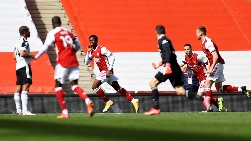 Edward Nketiah (r.) verhinderte Arsenals Niederlage