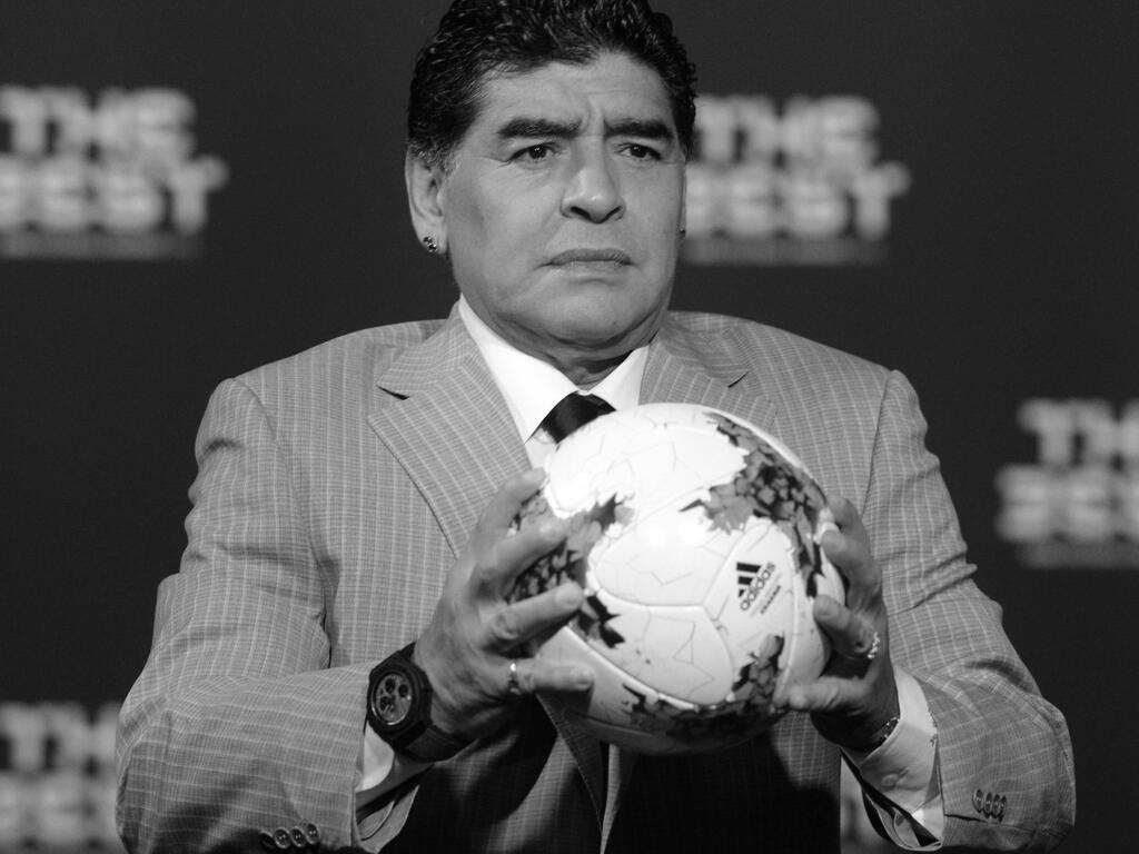 Fußballstar Diego Maradona starb 2020 im Alter von 60 Jahren Fußballstar Diego Maradona starb 2020 im Alter von 60 Jahren