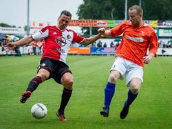 Wesley Verhoek speelt zijn Tim Fechter uit tijdens het oefenduel met FC Horst. (08-07-14)