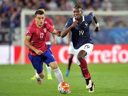 Paul Pogba (r.) gehört zu den Führungsspielern der französischen Nationalmannschaft