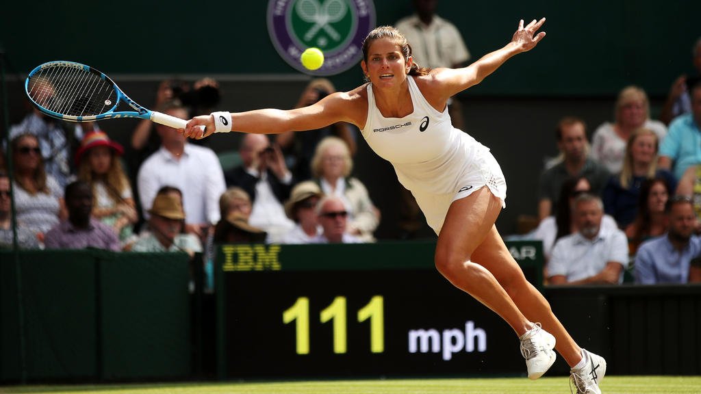 Julia Görges musste sich Serena Williams geschlagen geben Julia Görges musste sich Serena Williams geschlagen geben