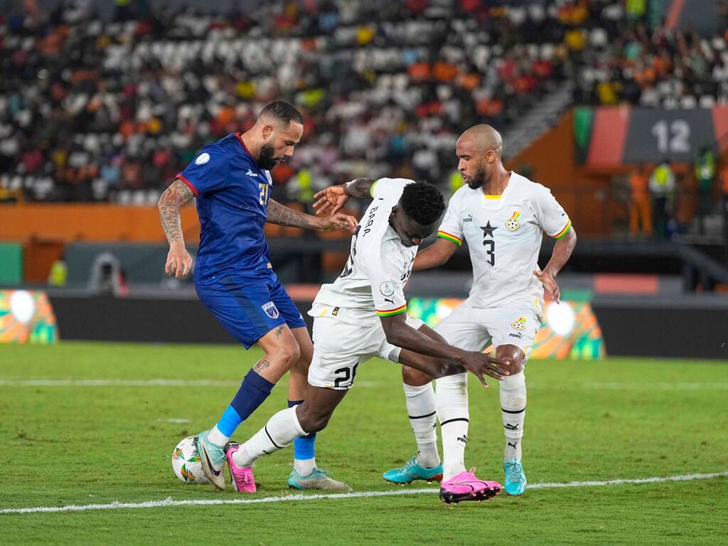 Nach der Partie zwischen Ghana und Kap Verde wollte ein Fan Ghana-Coach Chris Hughton angreifen