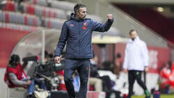 Robin van Persie tritt seinen ersten Cheftrainerposten an