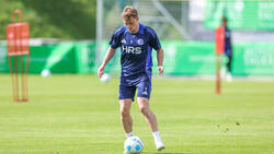 Derry Murkin vom FC Schalke 04 wird von Bundesligist Holstein Kiel umworben