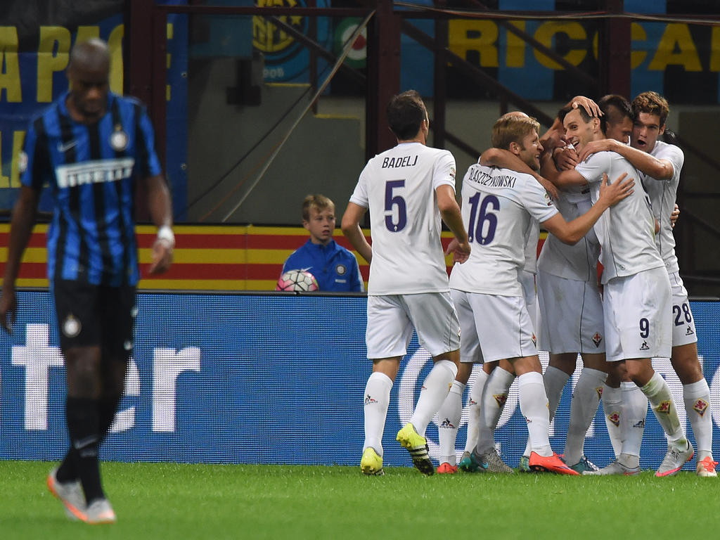 La Fiorentina ganó en San Siro y se hizo con el liderato de la Serie A. (Foto: Getty)